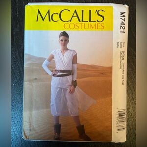 McCall’s M7421 Uncut Retired Rey Sewing Pattern Multi Size